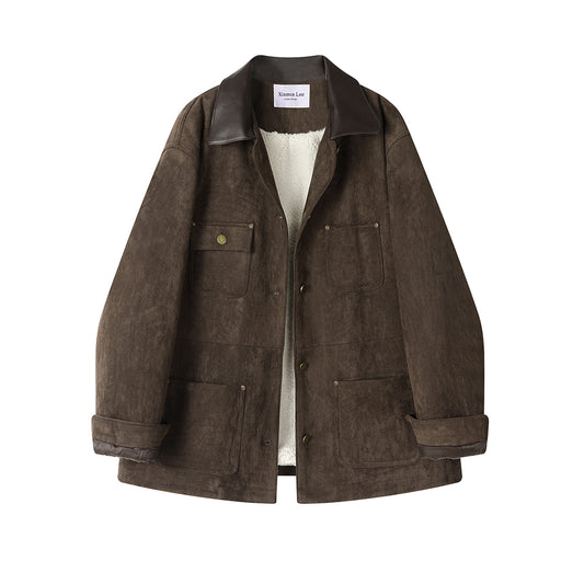 異素材ミックス ムートンジャケットの正面からのクローズアップ。スエードとボアの質感がわかる。