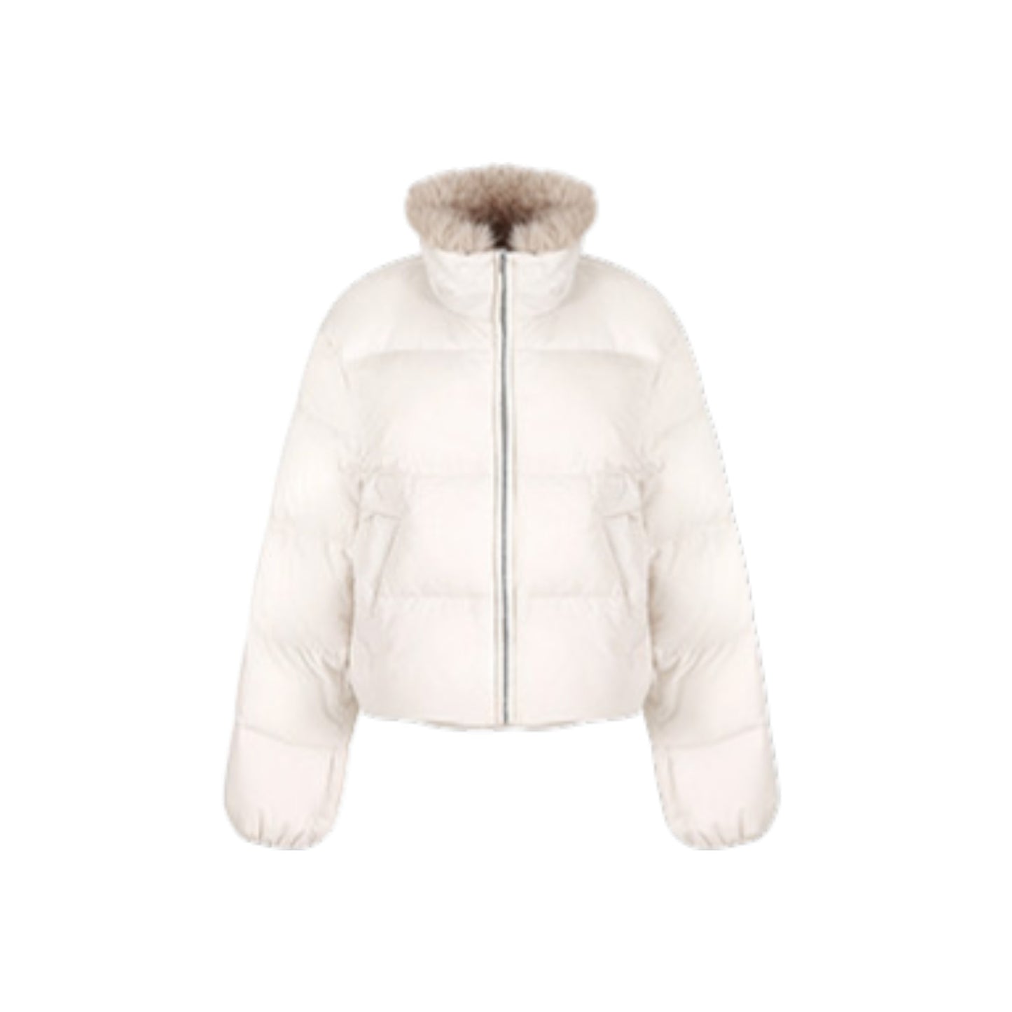 Fano 贅沢パフダウンジャケット 正面アップ：小顔を演出する贅沢ファーと気品ある顔周り