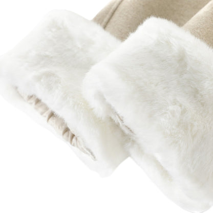 ダッフルコートの裏起毛素材と生地の質感がわかる拡大写真。