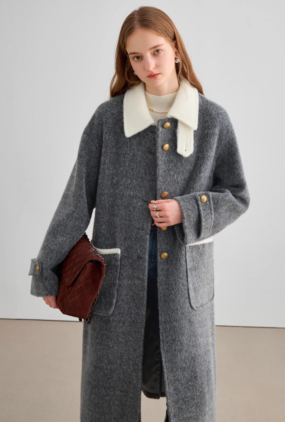 Elegant contrast wool collar long coatエレガント コントラスト ウール カラーロング コート – Regina