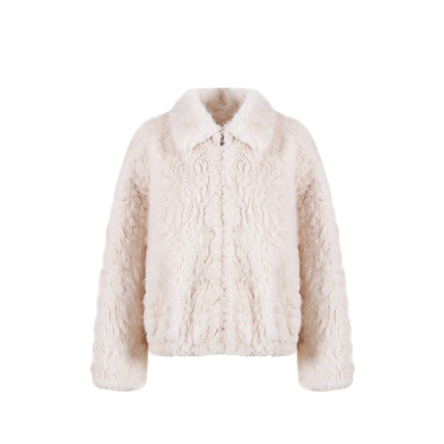 Cloud Eco Fur Coat - 正面アップ。首元の大きな襟と贅沢なファーの質感が顔周りを華やかに。