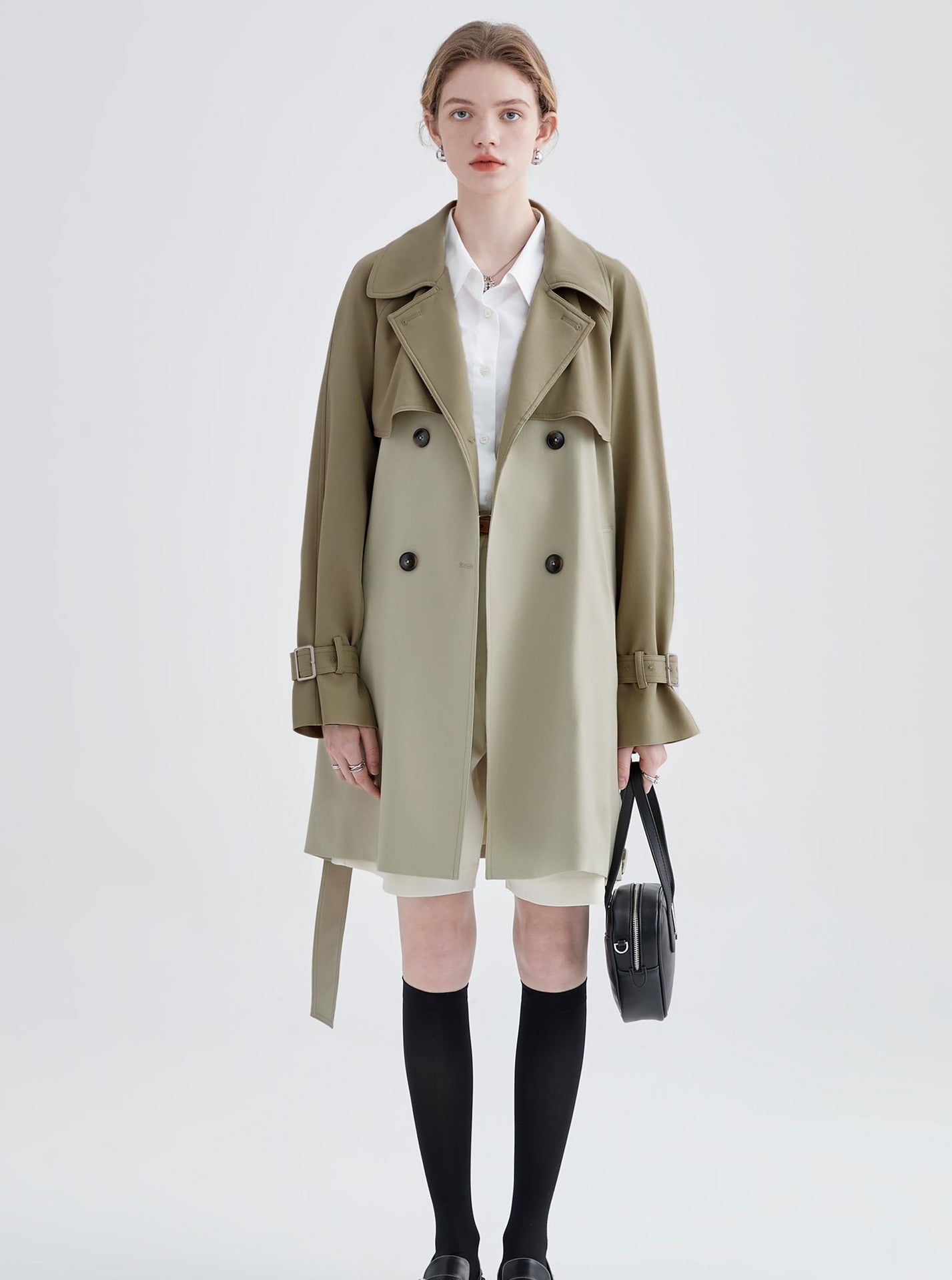 COLOR COMBINING TRENCH COAT