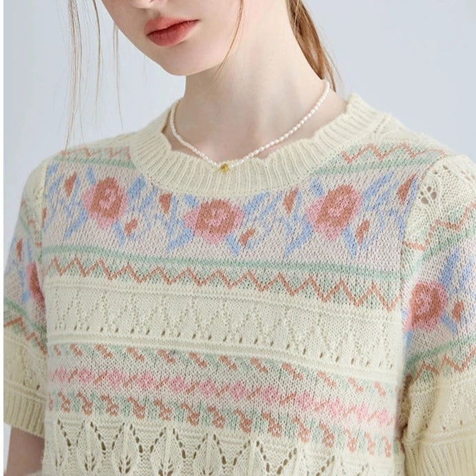 JACQUARD SHORT-SLEEVED KNIT SWEATER