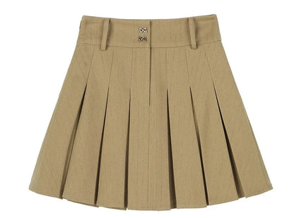 COLLAGE STYLE PLEATED SKIRT