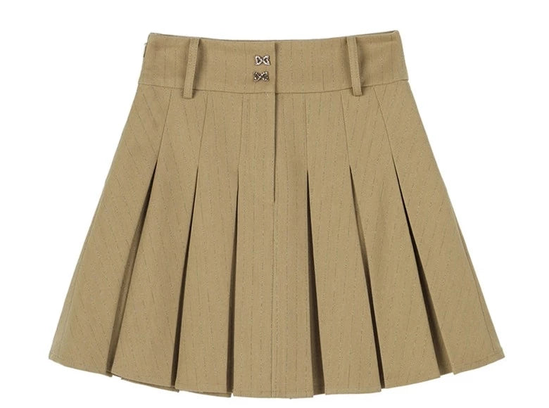 COLLAGE STYLE PLEATED SKIRT