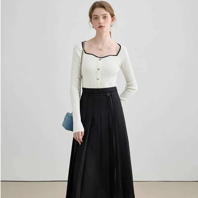 BLACK HIGH-WAISTED PLEATED SKIRT