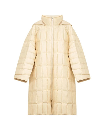 MEDIUM-LENGTH LIGHT DOWN COAT